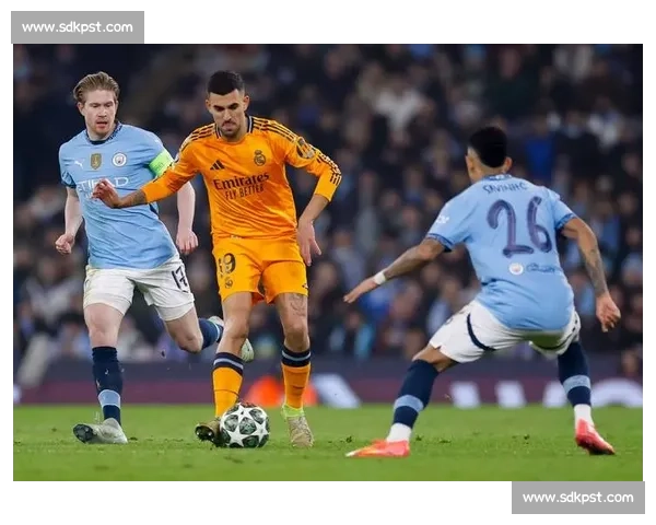 赖因德斯：曼城非丁丁替代者，师从瓜帅 + 德布劳内京多安双模板