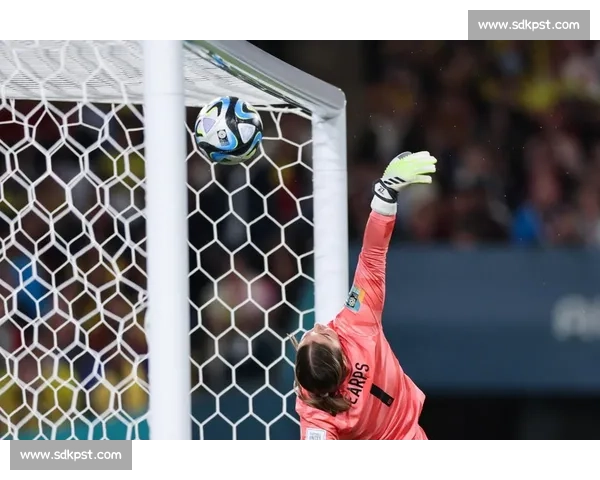 特维斯替补 15 分钟大四喜！世界联 5-4 逆转英格兰