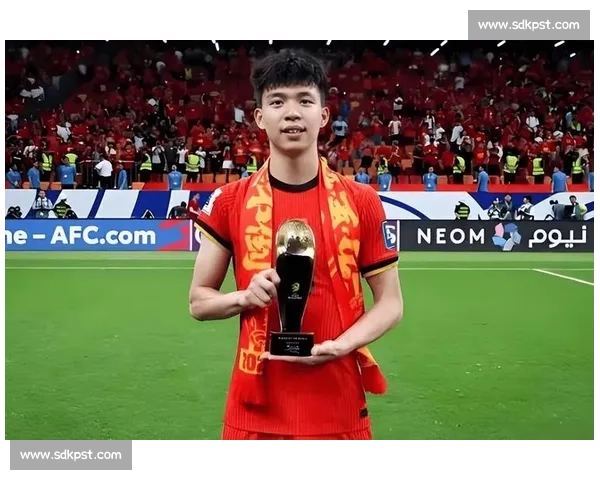 毛剑卿断言：王钰栋五年内难逢敌手，新一代天之骄子横空出世